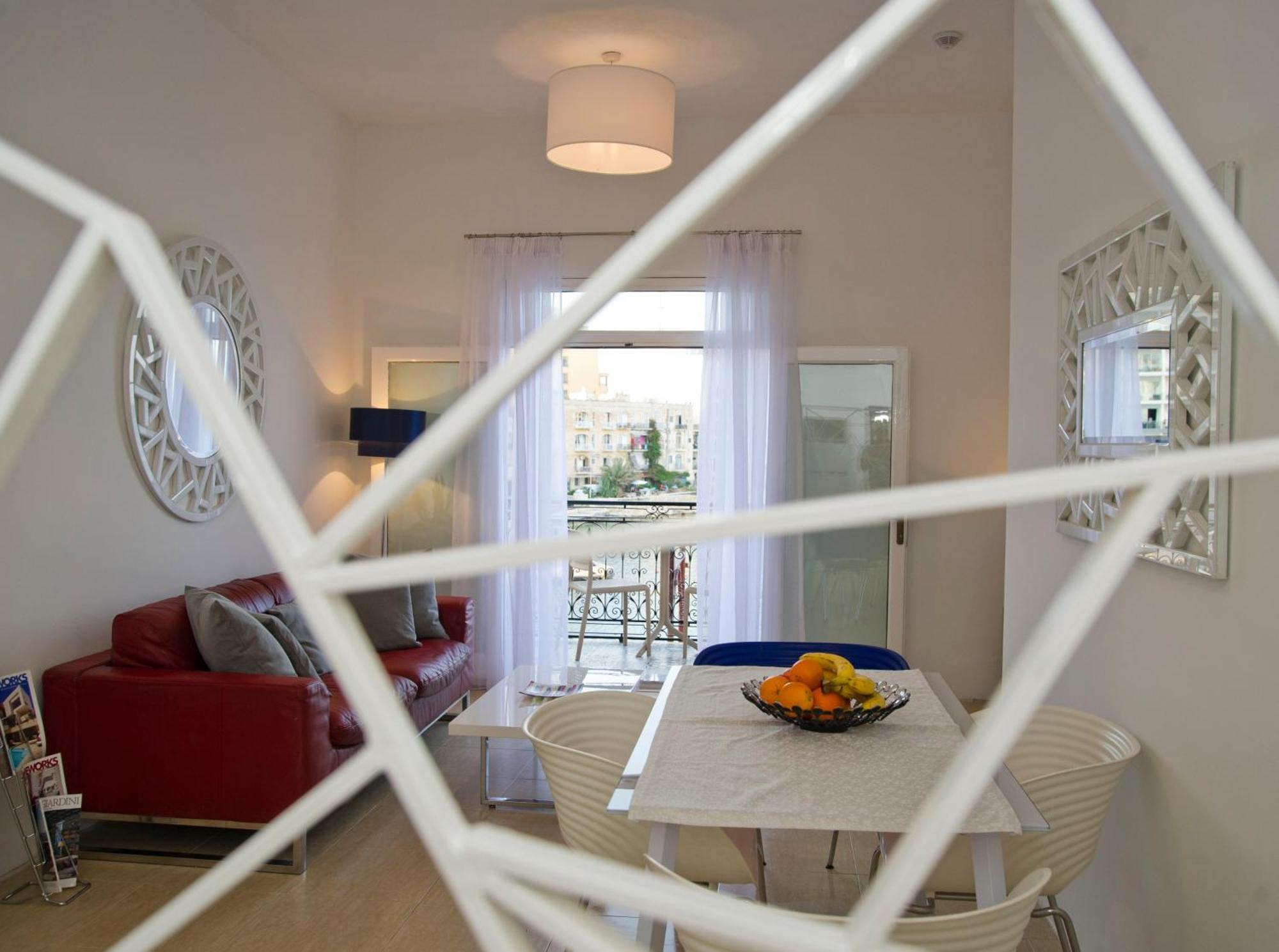 Maltese Balcony Apartment Saint Julian's Exterior photo